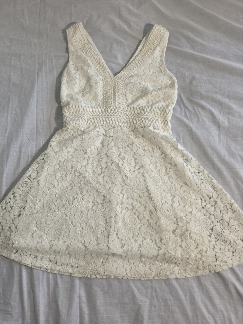 Francesca's White Floral Lace V Neck Mini Dress Sleeveless Crocheted Trim Small